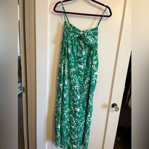 *Sold* Lush maxi dress